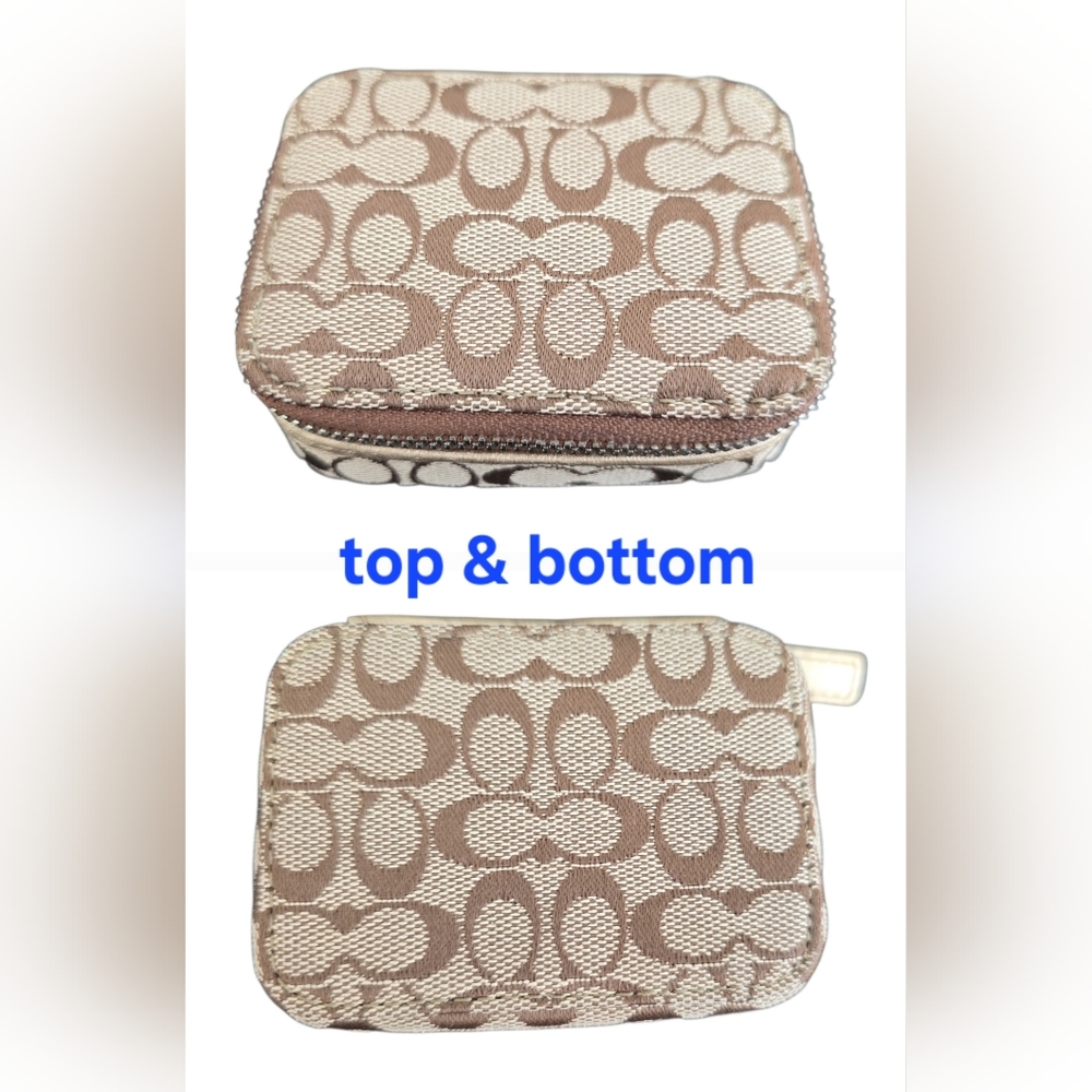 Coach Signature Canvas Triple Pill Box Khaki signature canvas, gold trim VGUC - Picture 7 of 9
